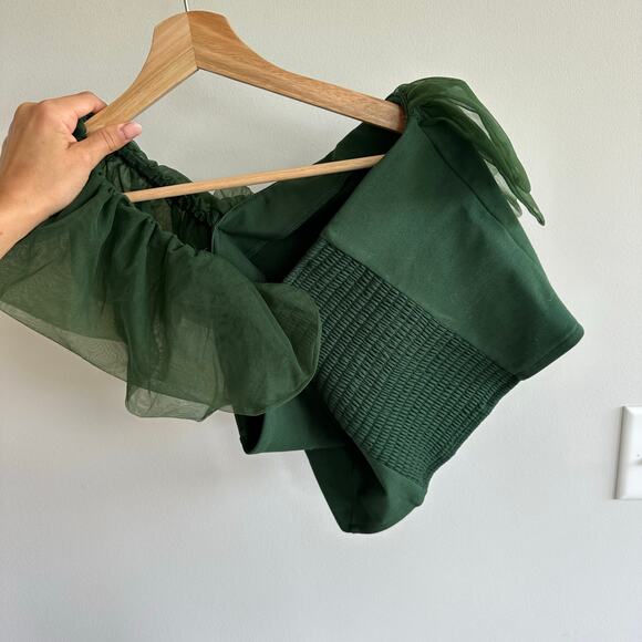 Anthropologie Sunday in Brooklyn One Ruffle Off Shoulder Crop Top Green M - Picture 5 of 6